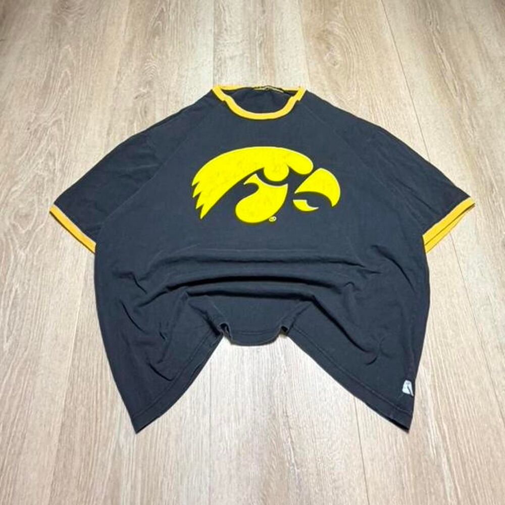 Starter Men's Black and Yellow T-shirt